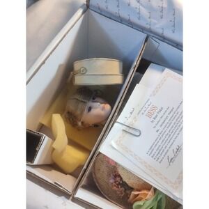 PORCELAIN DOLL "BESS" BY ROSE PINKUL THE DANBURY MINT 1996 DOLL AND CLOTHING‎